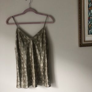 {Vince} 🔷 Calico Silk Floral Print Camisole Top